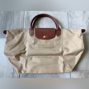 Longchamp Le Pliage Original Medium Nylon Bag in a beige Short Handle Tote Bag